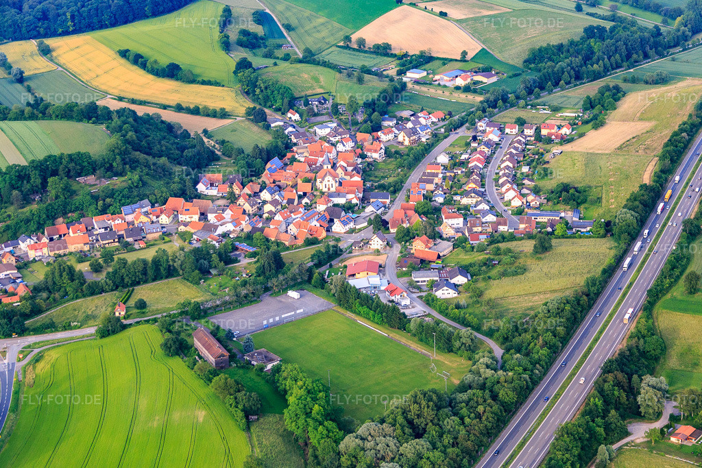 Luftbild: Ringstraße an der A6 im Ortsteil Balzfeld in Dielheim im Bundesland Baden-Württemberg in Deutschland. Foto: IMG_089376.jpg vom 10.06.2016 durch Werner Riehm/FLY-FOTO.de