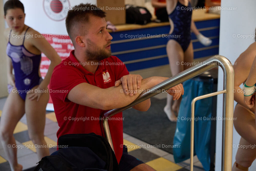 International Youth Diving Meet 2026 | Day 1 of 5 | International Youth Diving Meet 2026| Day 1 of 5 | 22.04.2026 | Youth diving competition featuring 1m and 3m springboard and platform at the Schwimmsportkomplex Freiberger Platz in Dresden.@ Domazer Photography - Realisiert mit Pictrs.com