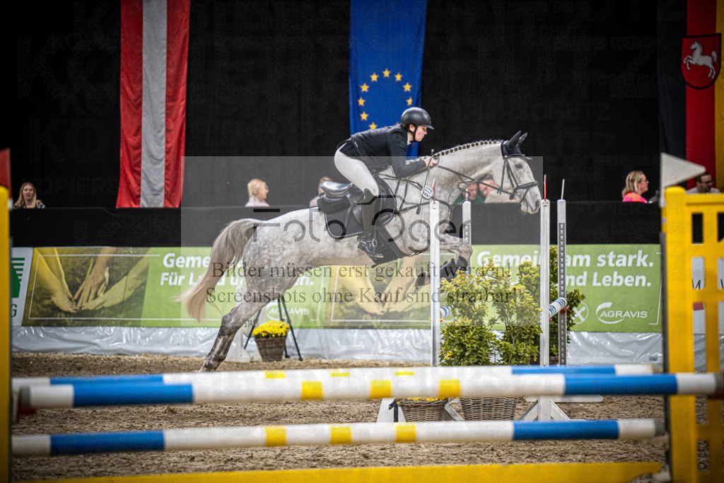 DOS_1449 | Entdecke hochwertige Reitturnierfotos von Foto Oger. Professionell, emotional und authentisch – jetzt Lieblingsmomente im Shop bestellen.Deutschlandweite Turnierfotografie. - Realisiert mit Pictrs.com