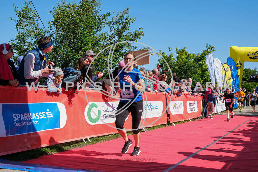 ..... | LINZ,AUSTRIA,27.April 24, Int. 3 Brückenlauf Linz  , Image shows: Photo: WAPICS / Michael ring