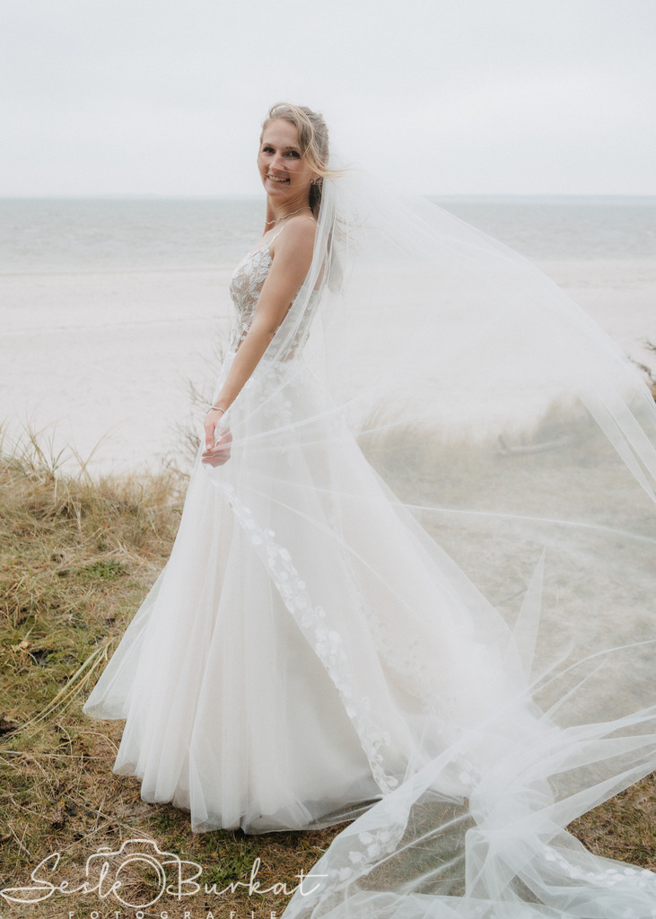20251205-0G3A9161 | Authentische, natürliche und emotionale Fotoshootings auf der Nordseeinsel Föhr. Als Fotografin halte ich deine schönsten Momente in einzigartigen Neugeborenen-, Familien-, Paar- und Einzelshootings fest. Jetzt einen Termin vereinbaren!