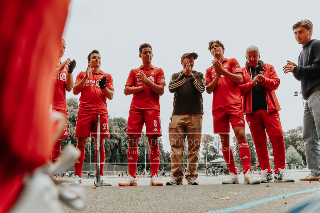 Herren_Bundesliga_02_F_RWK-UHC_21.09.25_Köln (456 von 471) | lanaschraderfotografie - Realisiert mit Pictrs.com