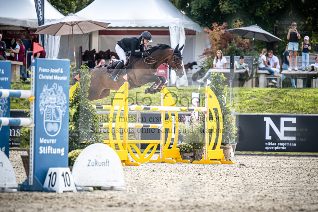 DOS_9787 | Entdecke hochwertige Reitturnierfotos von Foto Oger. Professionell, emotional und authentisch – jetzt Lieblingsmomente im Shop bestellen. - Realisiert mit Pictrs.com