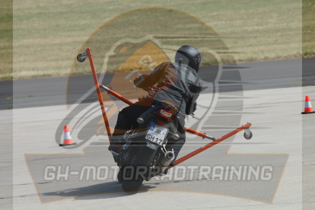 IMG_3611 | gh-motorradtraining-foto.de - Realisiert mit Pictrs.com