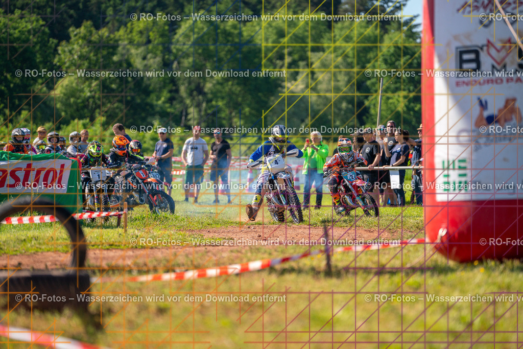 Wolfshausen 1 Lauf -79 | Sportfotografie von RO-Fotos: Motorsport, Motocross, Enduro, Laufveranstaltungen und Triathlon. Professionelle Fotos von Sportlern und Events. - Realisiert mit Pictrs.com