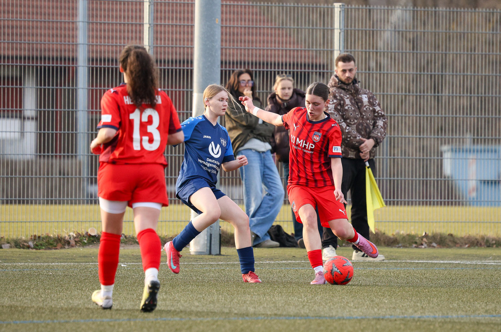20260308-FCH-Welzheim_029 | 1. FC Heidenheim 1846 vs. FC Welzheim 06, Fußball, Frauen,, Freundschaftsspiel, 2025/2026, 08.03.2026 in Heidenheim, Kunstrasen Ost(Foto: Michael Bulling) - Realisiert mit Pictrs.com