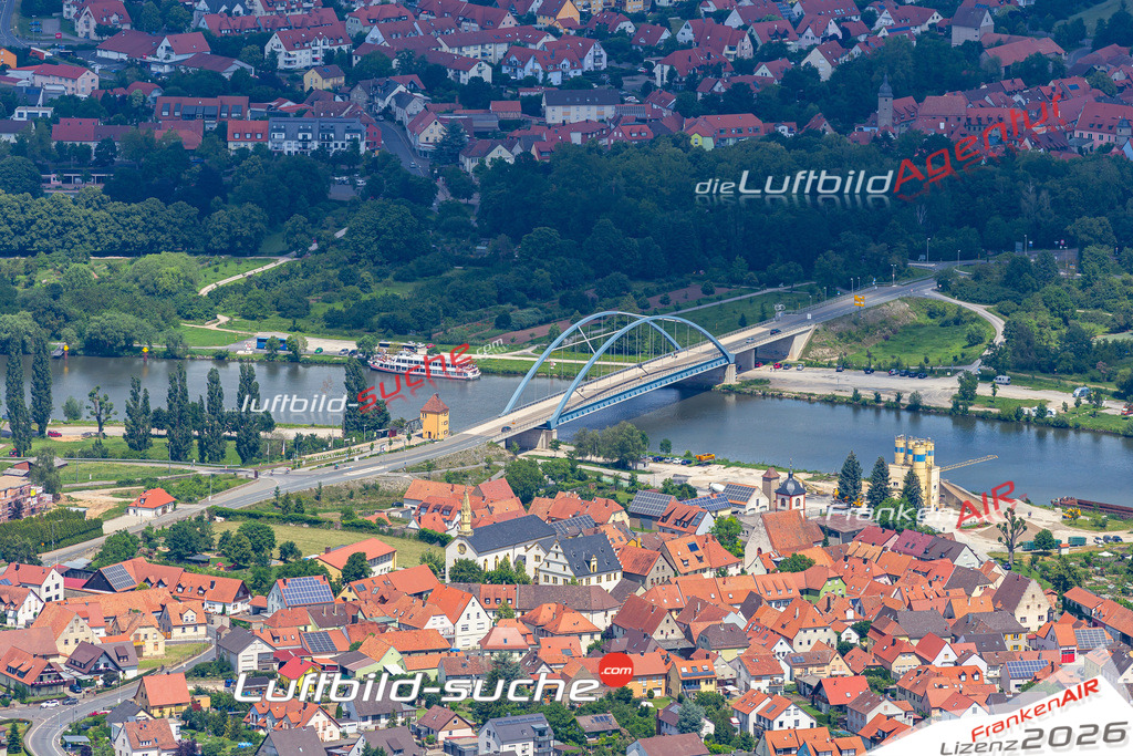 Die Luftbildaufnahme Bruecke - Astheim-main wurde 2019 mittels Flugzeug (keine Drohne) erstellt. Perfekte Schärfe und Druck- Ergebnisse- Garantiert!