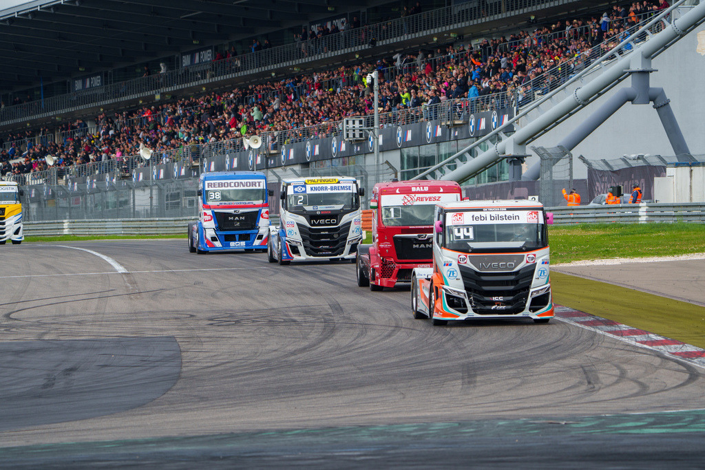 A7407120 | 13.07.2024 Goodyear FIA European Truck Racing Championship (ETRC) NürburgringBild: #44 Steffi Halm (DE) im Kampf um die ersten vier Plätze mit  #38 JOSÉ EDUARDO RODRIGUES (Portugal), #1 Norbert Kiss (DE) und #2 Jochen Hahn (DE) - Realisiert mit Pictrs.com