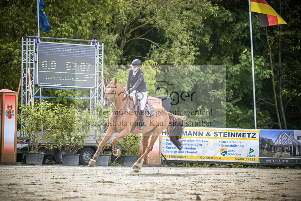 DOS_4736 | Entdecke hochwertige Reitturnierfotos von Foto Oger. Professionell, emotional und authentisch – jetzt Lieblingsmomente im Shop bestellen.Deutschlandweite Turnierfotografie. - Realisiert mit Pictrs.com