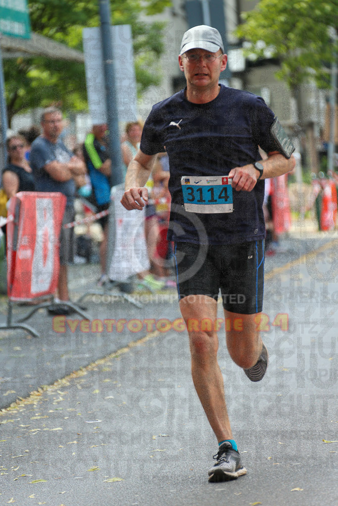 220625_1633_EX1_4678 | Sportfotografie im Rhein-Sieg Kreis, Köln, Bonn, NRW, Rheinland Pfalz, Hessen, etc. Unser Tätigkeitsfeld umfasst den Laufsport vom Volkslauf über den Marathon, Duathlon, Triathon bis zum Ultralauf wie Kölnpfad Ultra oder Schindertrail.