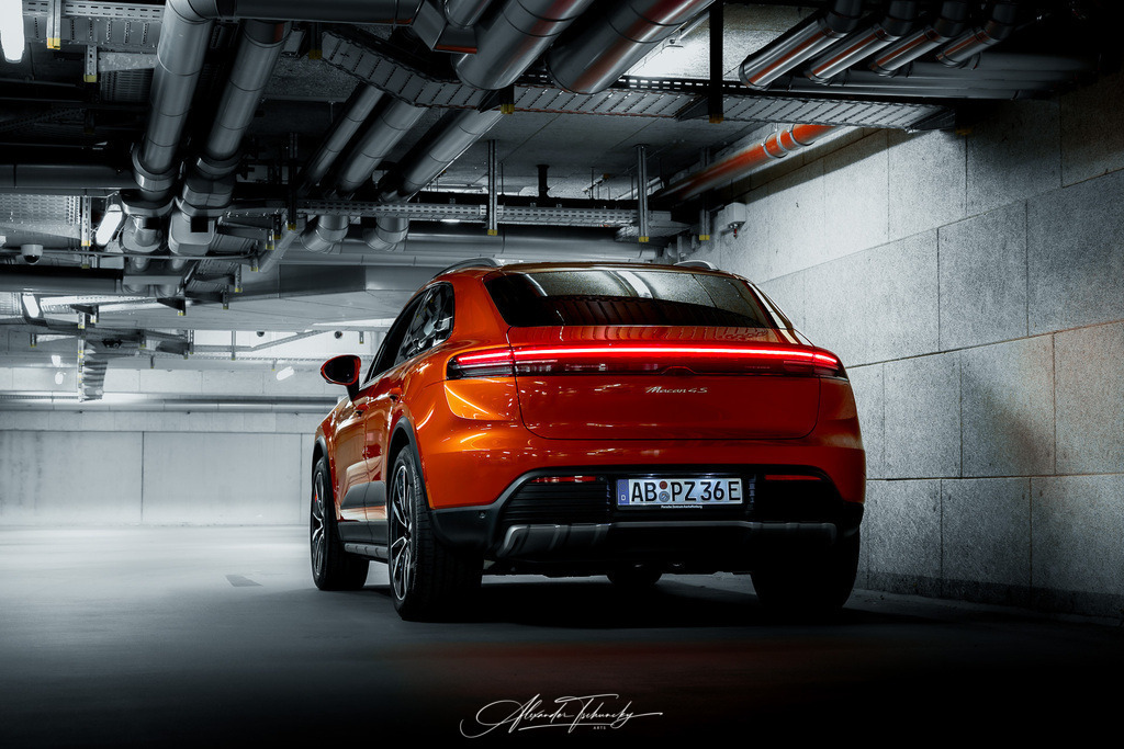 R6AT6775 _Alexander Tschuncky | Entdecken Sie die faszinierende Welt von Alexander Tschuncky Arts: Kreative Fotografie, atemberaubende Automobilkunst und hochwertiger Bilderdruck. Lassen Sie sich inspirieren! - Realisiert mit Pictrs.com