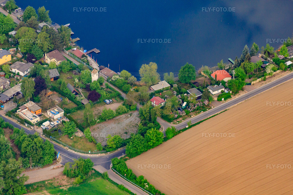 Luftbild: Blaue Adria, Schwanenweiher Ecke Mittelweg/Adriastr in Altrip im Bundesland Rheinland-Pfalz in Deutschland. Foto: IMG_40498.jpg vom 24.04.2011 durch Werner Riehm/FLY-FOTO.de