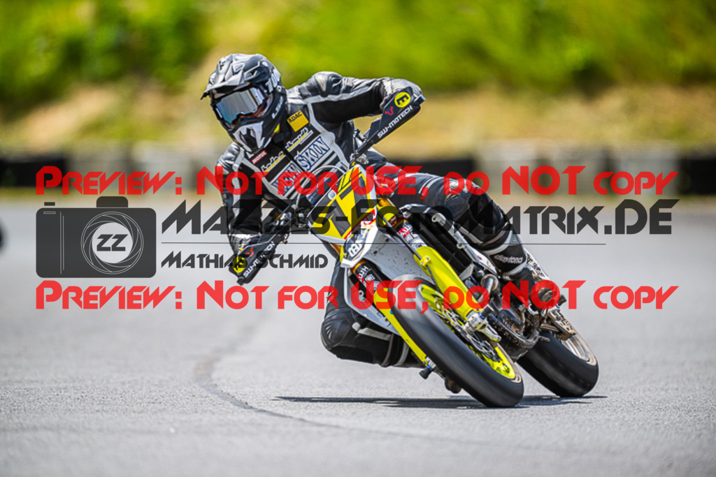 MaZZes_FotoMatrix_220528_1071 | Fotograf Mathias Schmid
Sportfotograf,
Eventfotograf,
Hochzeitsfotograf,
Portraitfotograf