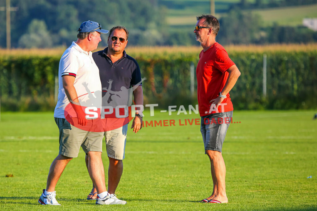 ASKÖ Wölfnitz - WSG Radenthein 2-2, Unterliga West | Gerhard Engl (ASKÖ Wölfnitz) Alexander Suppantschitsch, Rudi Perz ASKÖ Wölfnitz - WSG Radenthein 2-2 am 20.08.2023 in Wölfnitz
(Sportplatz), Austria, (Photo by Ernst Krawagner sport-fan.at) - Realisiert mit Pictrs.com