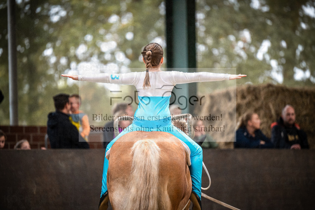 DOS_0094 | Entdecke hochwertige Reitturnierfotos von Foto Oger. Professionell, emotional und authentisch – jetzt Lieblingsmomente im Shop bestellen.Deutschlandweite Turnierfotografie. - Realisiert mit Pictrs.com
