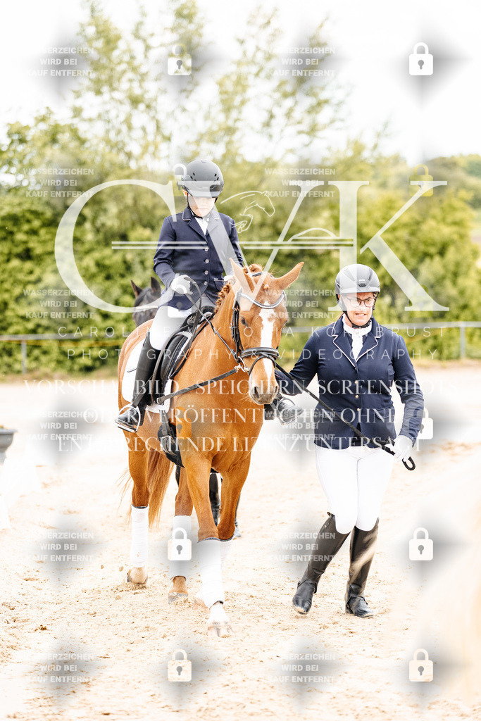 CK903720 | Turnierfotografie Pferdefotografie Trier Rheinland-Pfalz Pferdesport Reitsport Tierfotografie Sportfotografie Pferdevideo Pferdevideografie Equestrianvideography equestrianphotography  - Realisiert mit Pictrs.com