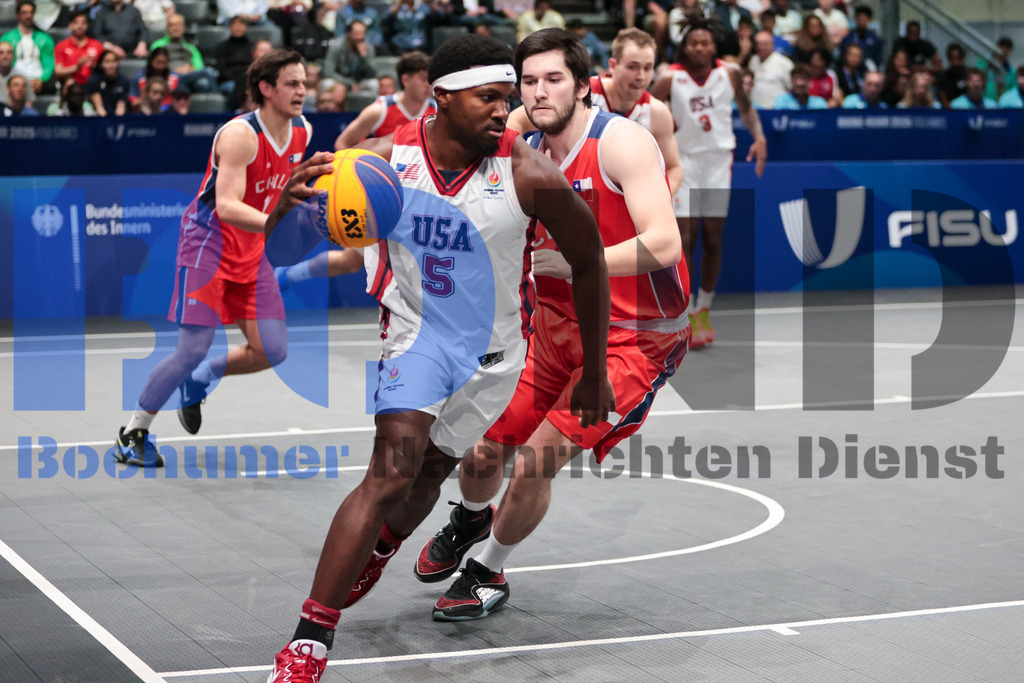 SES_TTG3X320250717-33 | bond - Realisiert mit Pictrs.com