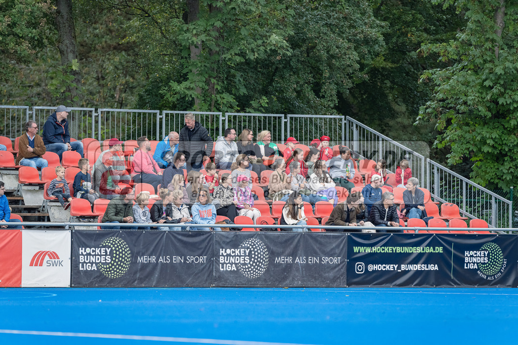 HK_20230923_104427 | 1. Bundesliga Herren Crefelder HTC - TSV Mannheim am 23.9.2023 CHTC, Krefeld , Zuschauer