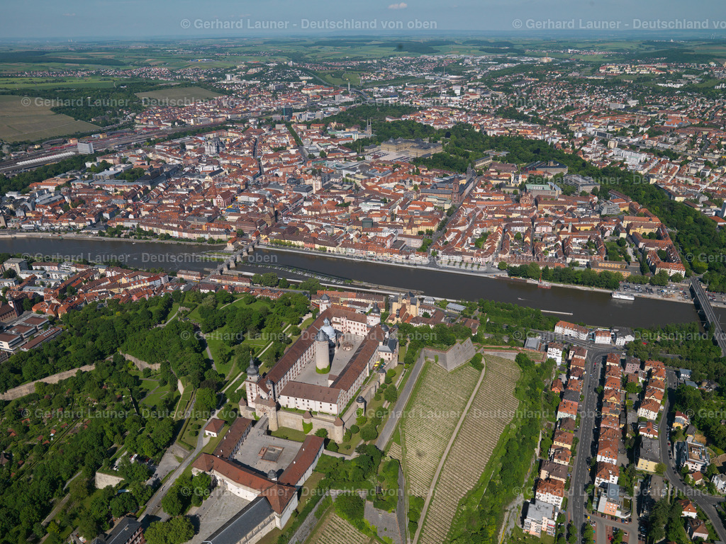 3092198 | Innenstadt mit Ringpark und Festung