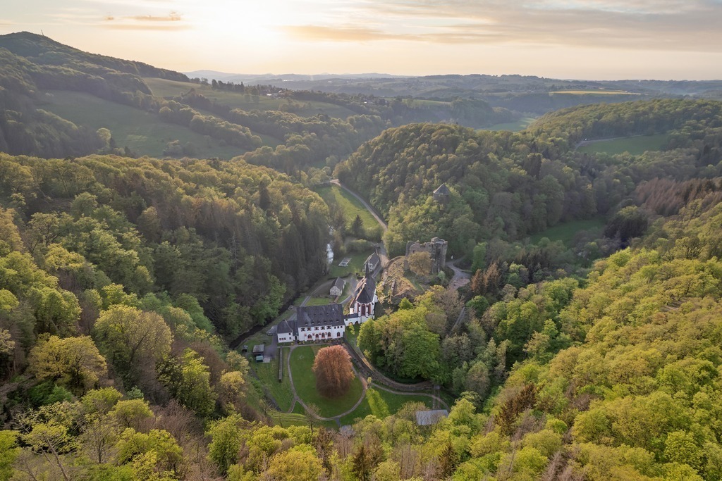 Kloster Ehrenstein | fototour-deutschland - Realisiert mit Pictrs.com