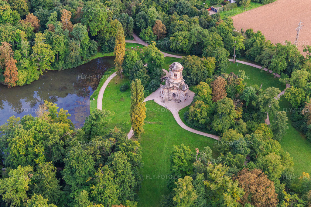 Luftbild: Merkurtempel im Schwetzinger Schlossgarten in Schwetzingen im Bundesland Baden-Württemberg in Deutschland. Foto: IMG_102623.jpg vom 24.08.2017 durch Werner Riehm/FLY-FOTO.deGartenmoschee