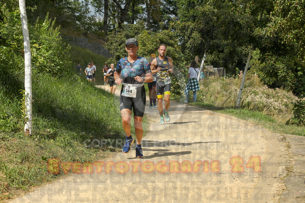 250824_1332_EX1_2709 | Sportfotografie im Rhein-Sieg Kreis, Köln, Bonn, NRW, Rheinland Pfalz, Hessen, etc. Unser Tätigkeitsfeld umfasst den Laufsport vom Volkslauf über den Marathon, Duathlon, Triathon bis zum Ultralauf wie Kölnpfad Ultra oder Schindertrail.