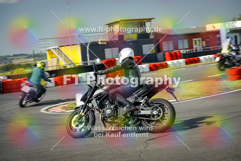 OBK_Mai_Martina_Markus-10560 | Hier findet Ihr Bilder von Touristenfahrten auf der Nürburgring Nordschleife oder von anderen Veranstaltungen die ich besucht habe. Viel Spass beim Durch Schauen 