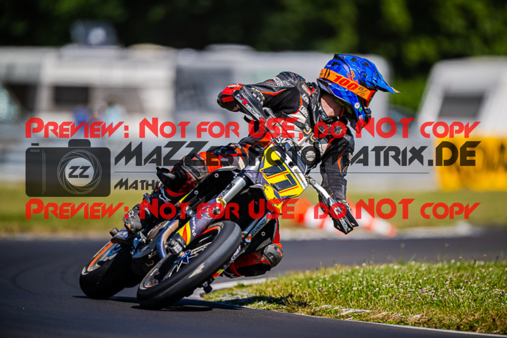 MaZZes_FotoMatrix_220702_3075 | S1