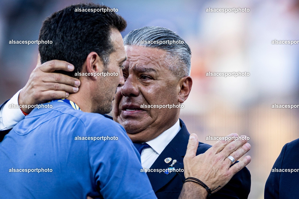 FOOTBALL : Argentine vs Espagne – Finale de la Coupe du Monde FIFA 2026. New York New Jersey Stadium, East Rutherford, New Jersey, États-Unis. 19/07/2026. | Claudio Fabián Tapia et Lionel Scaloni assistent à la finale de la Coupe du Monde de la FIFA 2026 entre l'Argentine et l'Espagne au New York New Jersey Stadium, à East Rutherford (New Jersey), le 19 juillet 2026, aux États-Unis.