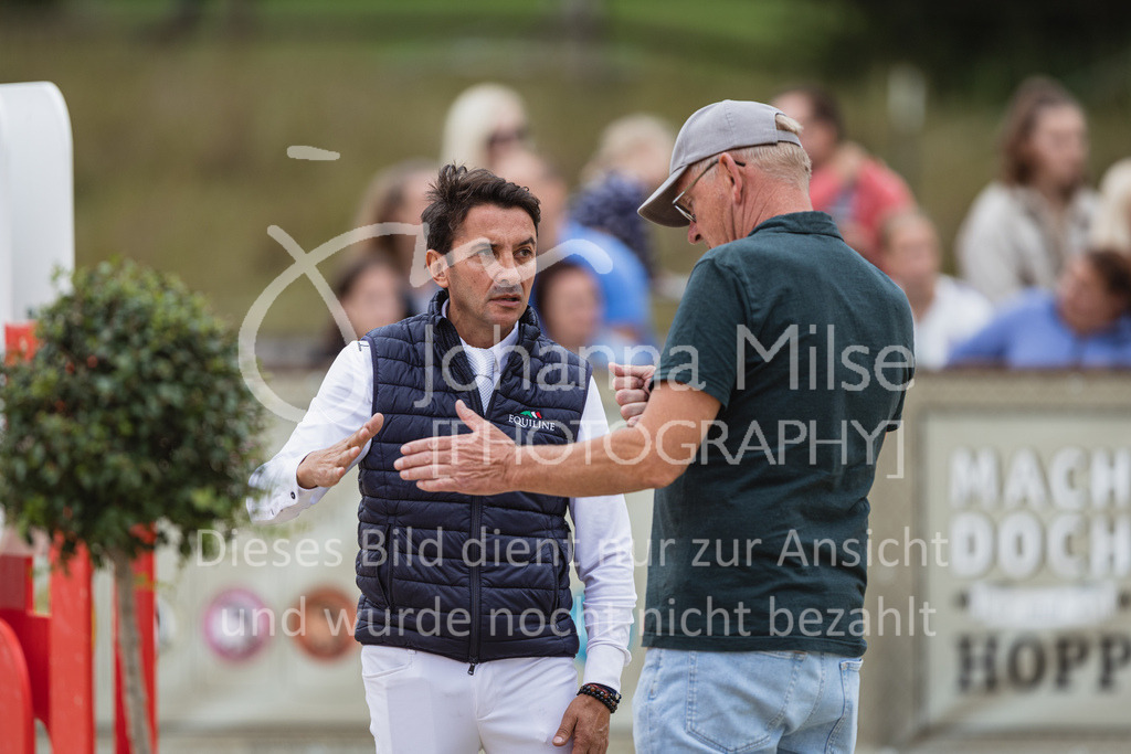 230730_BHO_GrosserPreis-500 | Deine schönsten Turniermomente als professionelle Fotos! Entdecke hochwertige Pferdesport-Fotografie im Online-Shop. Jetzt Fotos finden & bestellen!