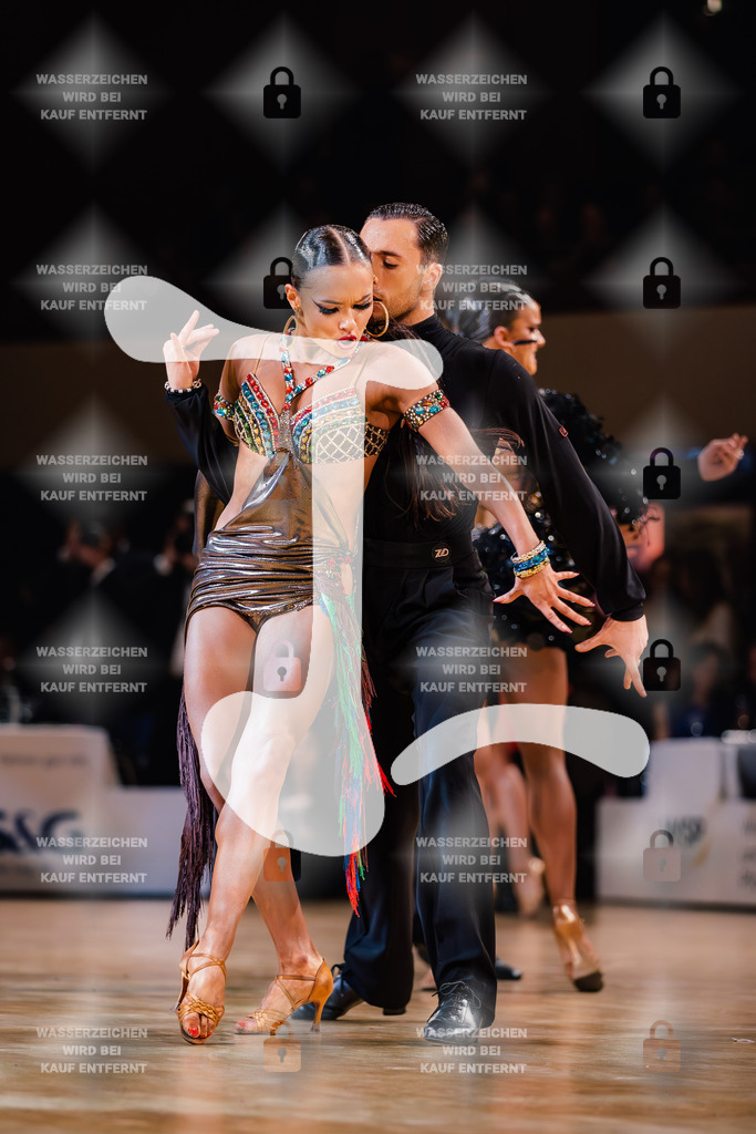 Goldstadtpokal 2025 - WDSF World Open Latin 6th (23) Tomer Zveniatsky _ Elizaveta Pustornakova (Israel)-2025-01-25-9863 | Webshop for digital downloads and prints of dance sport, event & show photographer Julian Link - Realisiert mit Pictrs.com