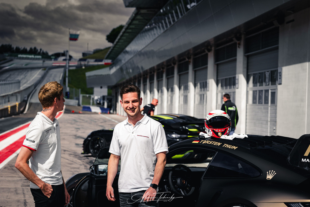 Red Bull Ring 2025 | Entdecken Sie die faszinierende Welt von Alexander Tschuncky Arts: Kreative Fotografie, atemberaubende Automobilkunst und hochwertiger Bilderdruck. Lassen Sie sich inspirieren! - Realisiert mit Pictrs.com