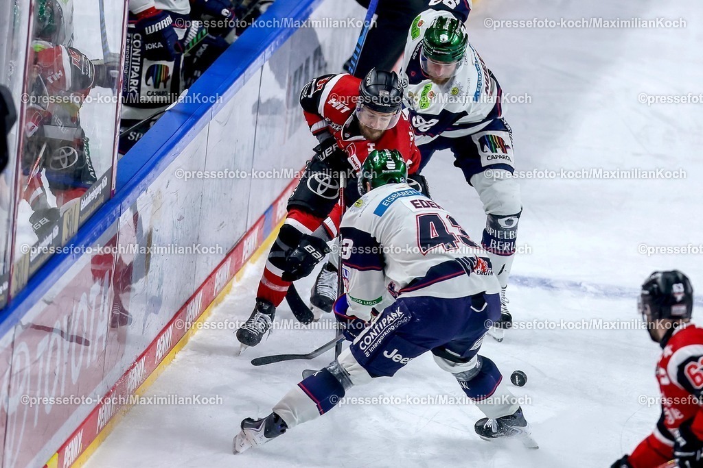 KEC20042601071 | 20.04.2026, Eishockey, DEL Halbfinale Play-Offs, Kölner Haie - Eisbären Berlin, Spiel 6, Lanxess-Arena Köln: Moritz Müller (Kölner Haie #91) im Zweikampf gegen  Andreas Eder (Eisbären Berlin #43) Marcel Noebels (Eisbären Berlin #92) 