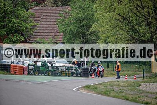 pube9866 | Professionelle Fotos von Sportveranstaltungen, aber auch Hochzeiten und anderen Events. - Realisiert mit Pictrs.com