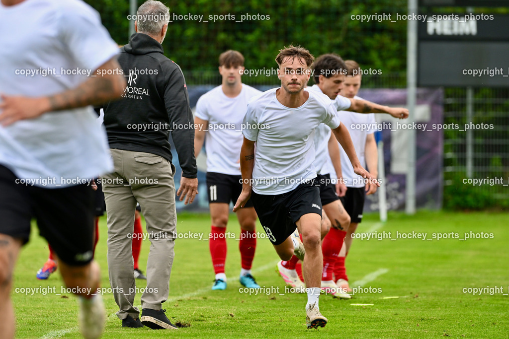 SAK vs. ATUS Ferlach | #13 Felix Fürstaller ATUS Ferlach, Headcoach ATUS Ferlach Darko Djukic, SAK vs. ATUS Ferlach, SAK vs. ATUS Ferlach am 01.08.2025 in Klagenfurt (Sportpark Welzenegg), Austria, (Photo by Bernd Stefan)
