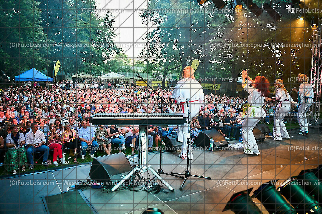 ALP2084_MAGIC of ABBA_MAMMA MIA | (C)FotoLois.com, Alois Spandl, MAMMA MIA - What a Show mit THE MAGIC of ABBA im Stadtpark Wieselburg, Fr 11. Aug. 2023.