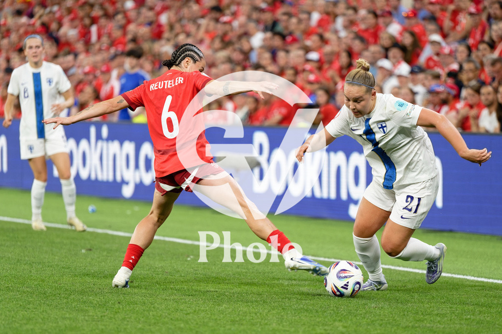 Finland v Switzerland: UEFA Women's EURO 2025 Group A | GENEVA, SWITZERLAND - JULY 10: Geraldine Reuteler of Switzerland (L) and Oona Sevenius of Finland (R) fight for possession  during the UEFA Women's EURO 2025 Group A match between Finland and Switzerland at Stade de Geneve on July 10, 2025 in Geneva, Switzerland. (Photo by Giuseppe Velletri/Sports Press Photo/Getty Images)