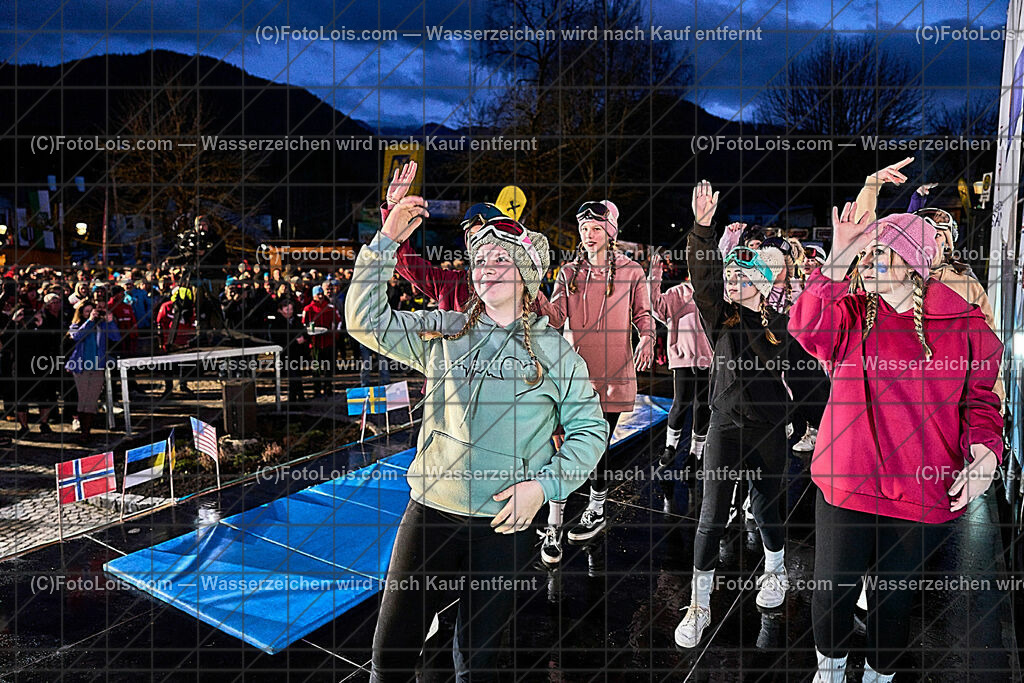 ALP2307_FMC-Wellcome_Sportmittelschule-Praesentation | (C)FotoLois.com, Alois Spandl, World Criterium Masters Ski Alpin 2023 Hochkar, WellcomeFeier mit Siegerehrungen Slalom A + GiantSlalom C, Mo 20. März 2023.