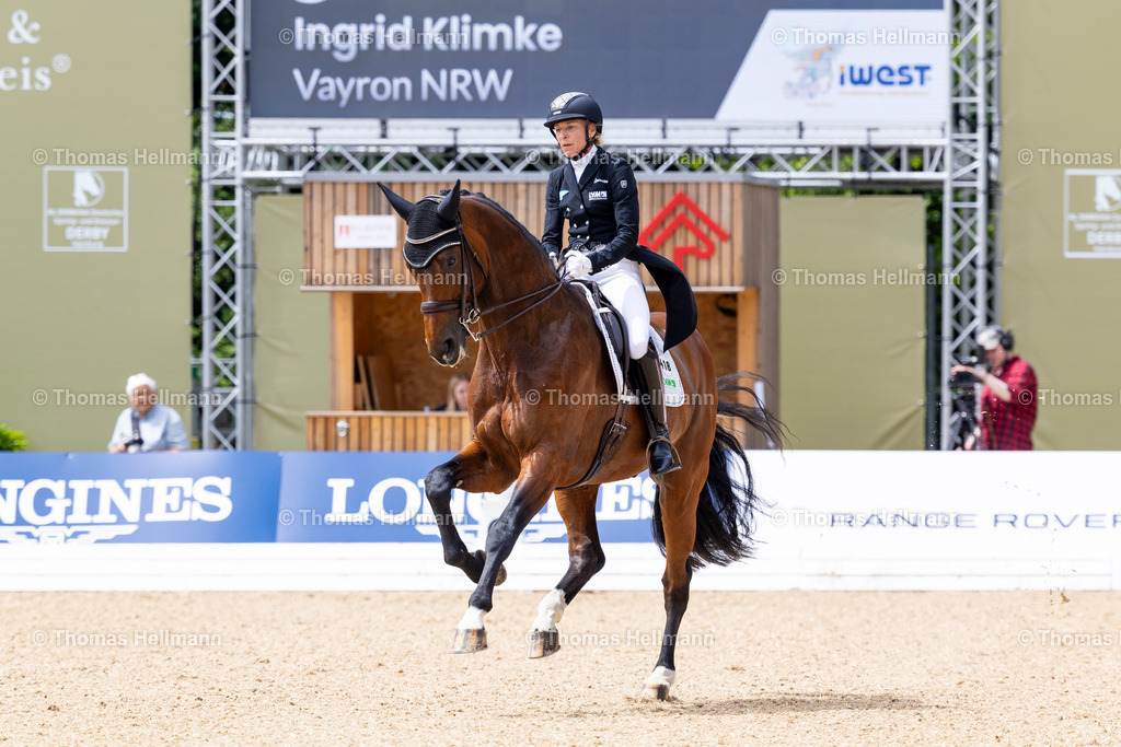 TH_418-Vayron NRW-Klimke_ Ingrid_29018 | Al Shiraàa Deutsches Spring- und Dressur-Derby 2025 am 29.05.25 in Hamburg, Thomas Hellmann, 418Vayron NRWKlimke, Ingrid