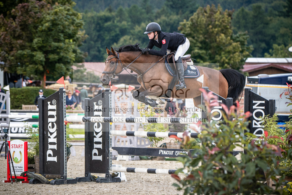 DOS_3468 | Entdecke hochwertige Reitturnierfotos von Foto Oger. Professionell, emotional und authentisch – jetzt Lieblingsmomente im Shop bestellen.Deutschlandweite Turnierfotografie. - Realisiert mit Pictrs.com