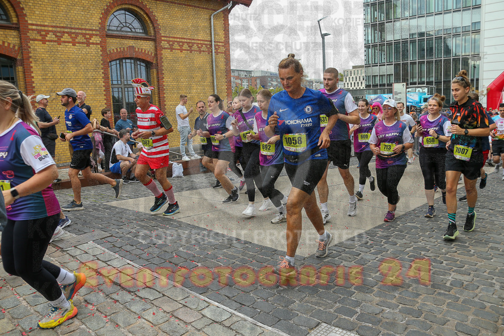 250920_1300_EX1_3776 | Sportfotografie im Rhein-Sieg Kreis, Köln, Bonn, NRW, Rheinland Pfalz, Hessen, etc. Unser Tätigkeitsfeld umfasst den Laufsport vom Volkslauf über den Marathon, Duathlon, Triathon bis zum Ultralauf wie Kölnpfad Ultra oder Schindertrail.