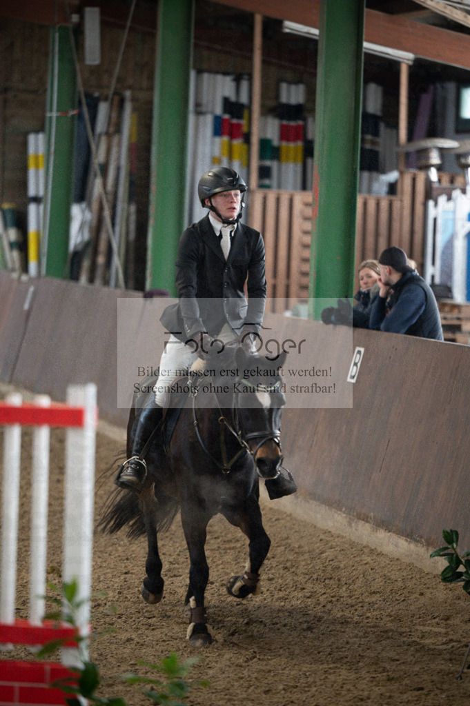 Hallenreittunier Voxtrup 2023 | Entdecke hochwertige Reitturnierfotos von Foto Oger. Professionell, emotional und authentisch – jetzt Lieblingsmomente im Shop bestellen.Deutschlandweite Turnierfotografie. - Realisiert mit Pictrs.com