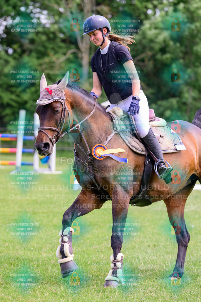 30052026-Forstinning-Prfg23-0273 | Fokus Hufschlag Fotografie - Realisiert mit Pictrs.com