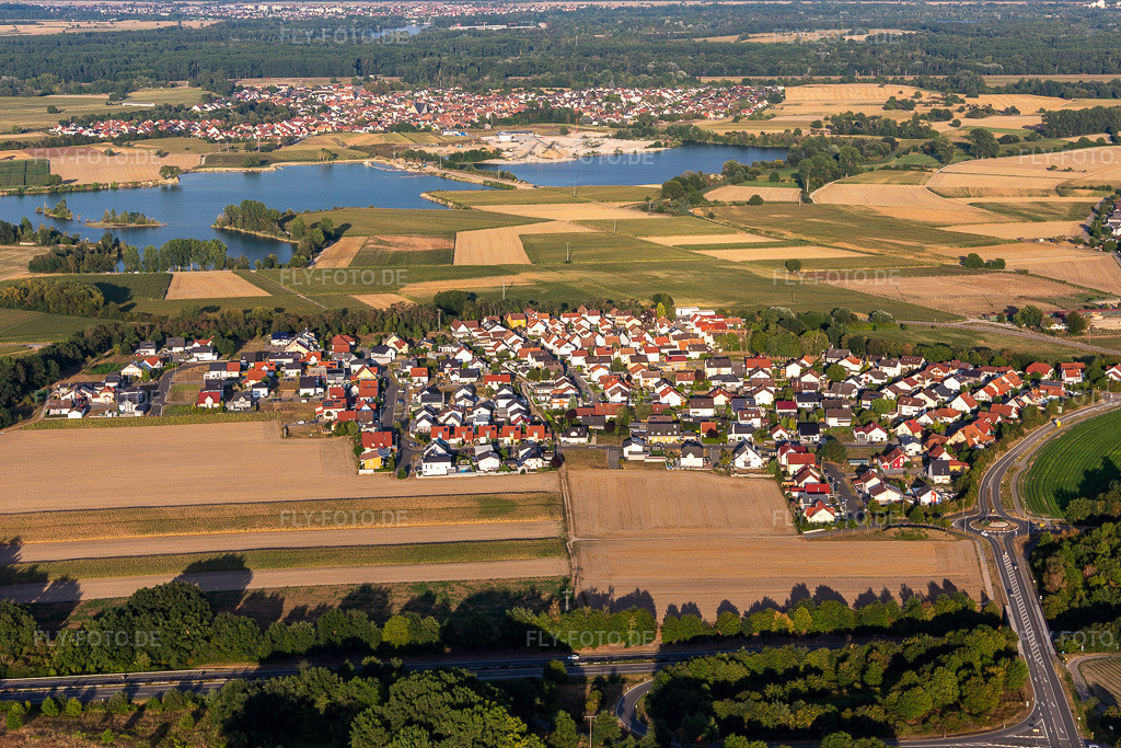 Luftbild: Ortsansicht im Ortsteil Hardtwald in Neupotz im Bundesland Rheinland-Pfalz in Deutschland. Foto: IMG_122268.jpg vom 15.08.2020 durch Werner Riehm/FLY-FOTO.de