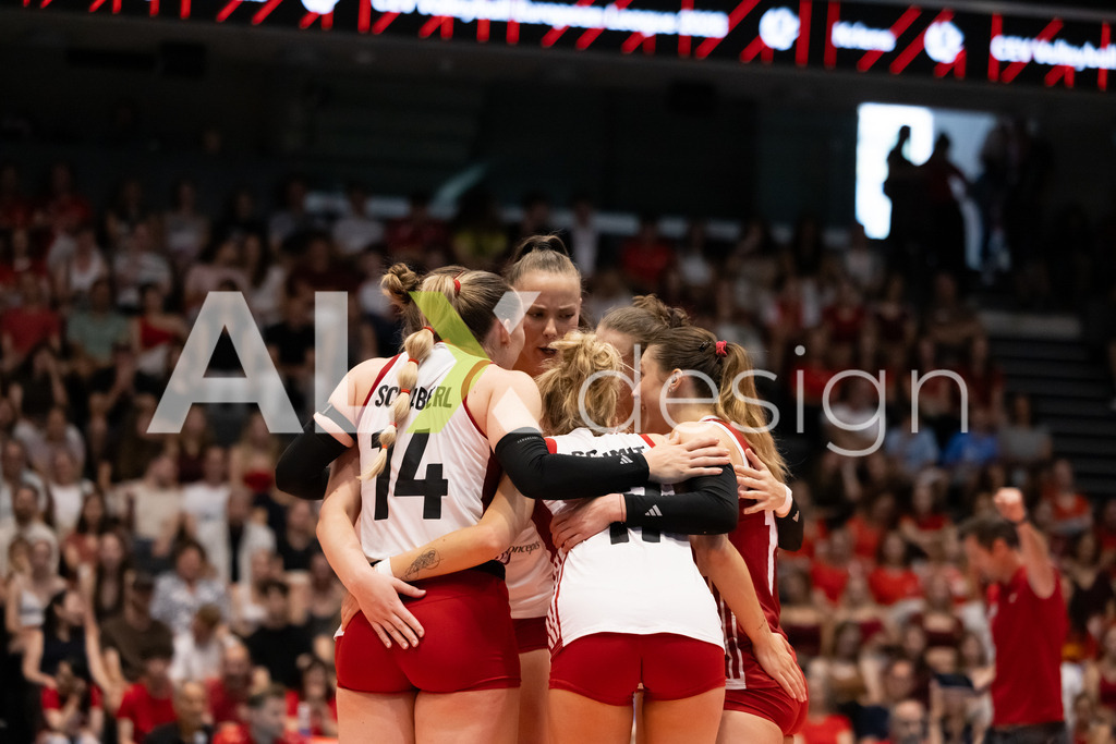 Austria v Switzerland - CEV European League Women | KRIENS, SWITZERLAND - JUNE 14: Team of Austria during the CEV European League match between Austria and Switzerland at Pilatus Arena on June 14, 2026 in Kriens, Switzerland. - Realisiert mit Pictrs.com