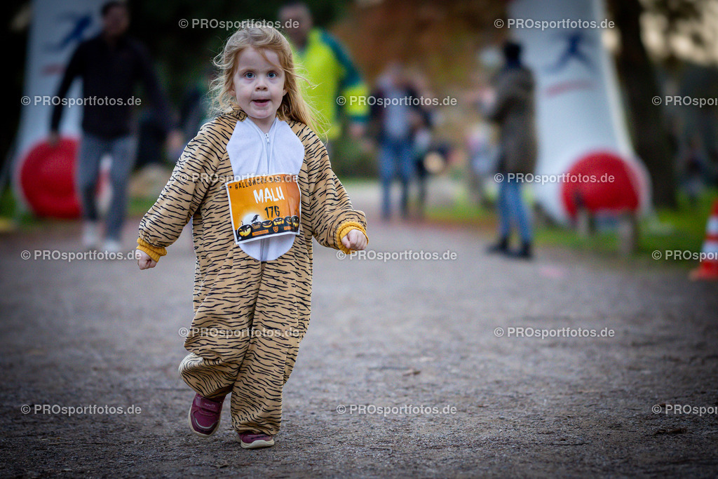 Halloween Run 2022 in Koeln, 31.10.2022 | Impressionen vom Halloween Run 2022 am 31.10.2022 in Koeln (Forstbotanischer Garten Rodenkirchen). Foto: BEAUTIFUL SPORTS/Axel Kohring