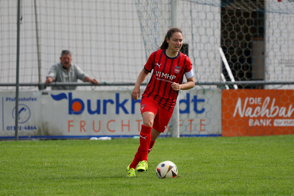 20250727_AHP-FCH_050 | Fotopresso – Sportfotografie in Heidenheim & Umgebung. Professionelle Sportfotografie für unvergessliche Momente. Dynamische Action-Shots, emotionale Szenen & hochwertige Bilder. - Realisiert mit Pictrs.com