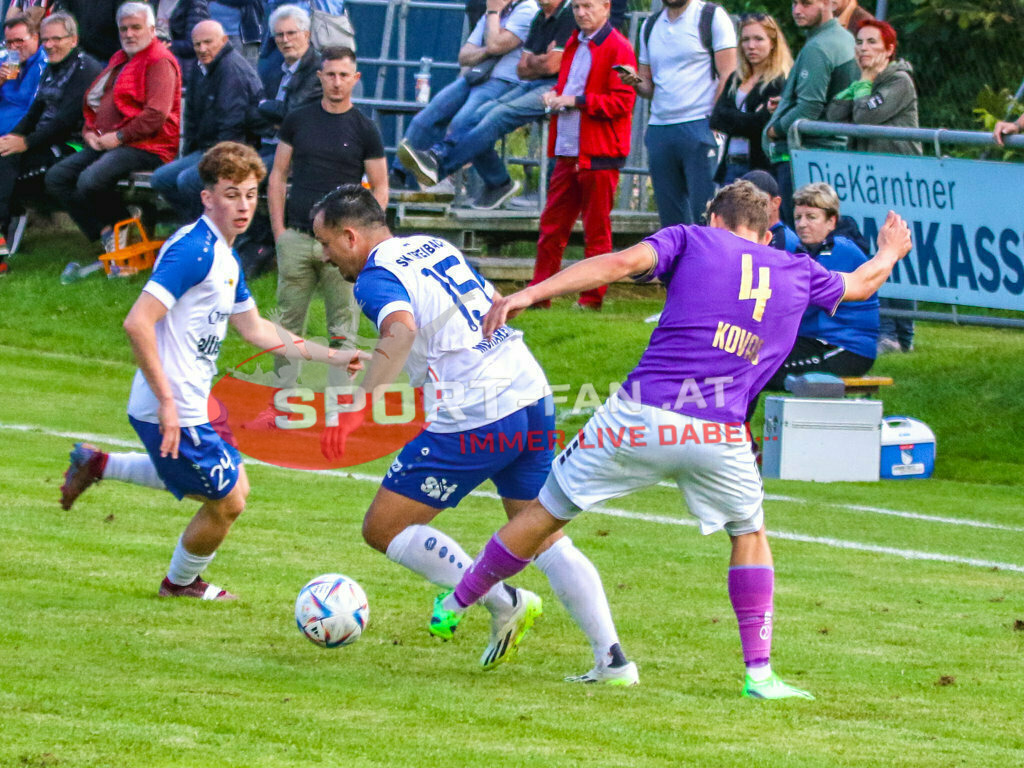 Austria Klagenfurt Amateure - SK Treibach 1-1, Kärntner Liga 2. Runde | Erik Kovac (Austria Klagenfurt Amateure #4) Vahid Muharemovic (SK Treibach #15) Luca Weitensfelder (SK Treibach #24) Austria Klagenfurt Amateure - SK Treibach 1-1 am 08.08.2023 in Brückl
(Sportplatz), Austria, (Photo by Ernst Krawagner sport-fan.at) - Realisiert mit Pictrs.com