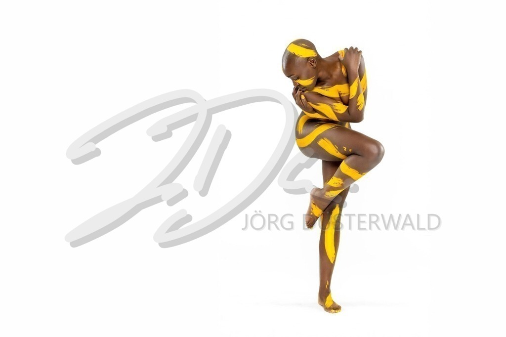 Bodypainting-ORNAMENTS_0423quer | #003 | Modell: Lenny | Foto: Dennis Largo Schulz - Realisiert mit Pictrs.com