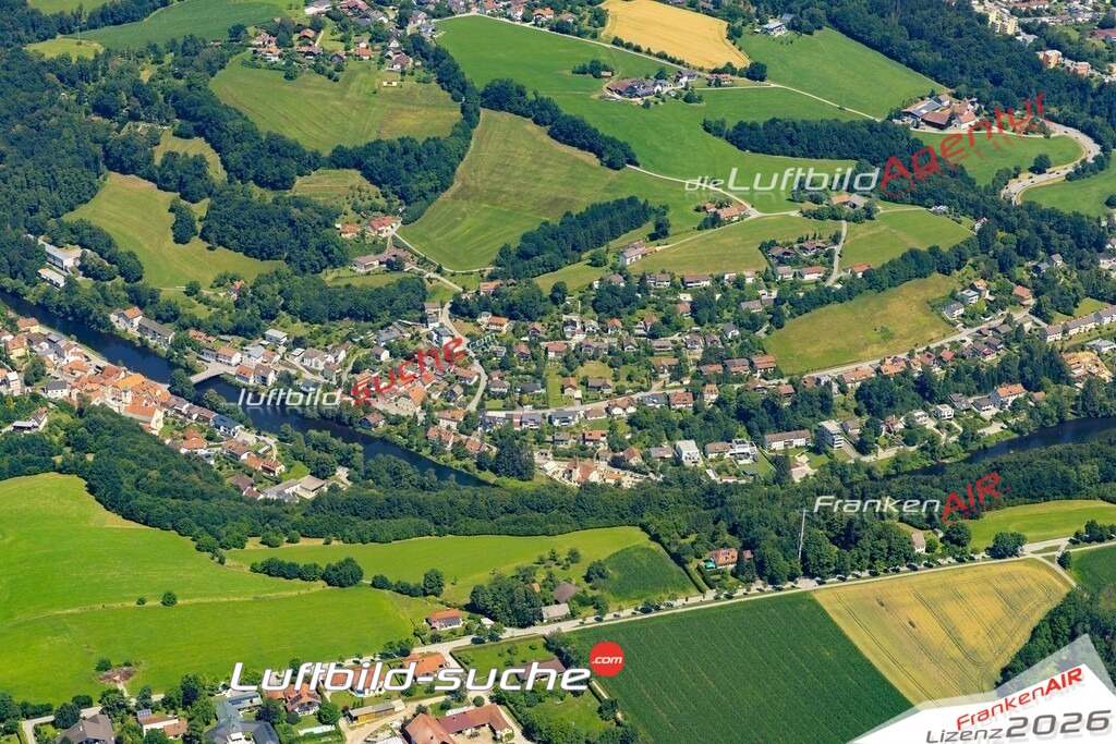 Die Luftaufnahme Hals - Passau wurde 2022 vom Flugzeug aus (keine Drohne) erstellt. Hohe Auflösung -für große Poster und Wandbilder geeignet - Garantiert!